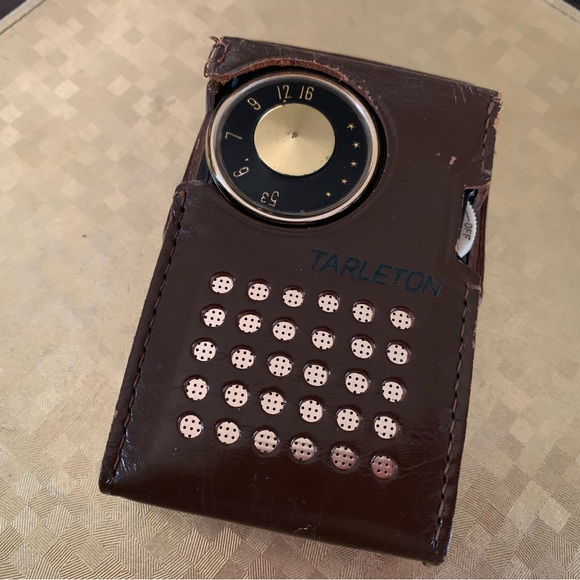 Vintage tarleton portable transistor radio - Picture 3 of 13